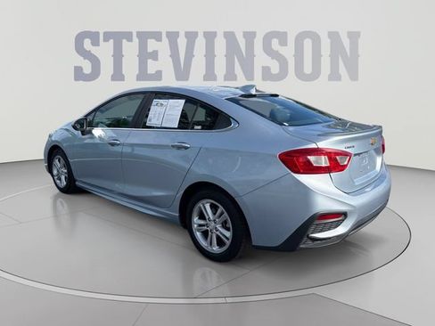 Used 2017 Chevrolet Cruze LT w/ Sun And Sound Package FWD image 3