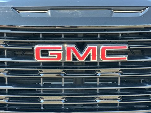 Used 2024 GMC Sierra 1500 Elevation image 44