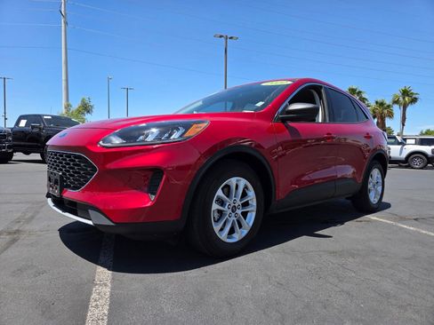 Certified 2022 Ford Escape SE w/ Convenience Package FWD image 2