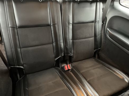 Used 2022 Dodge Durango GT image 13