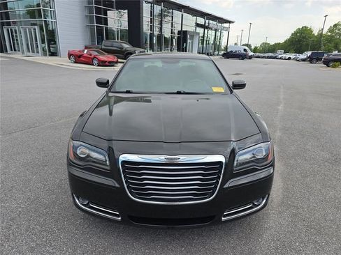 Used 2014 Chrysler 300 S w/ Luxury Group RWD image 9