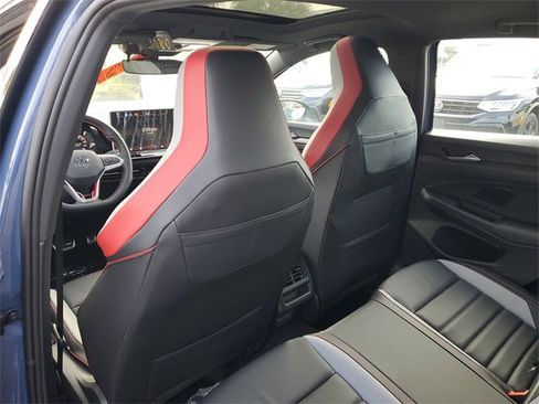 New 2026 Volkswagen GTI SE image 9