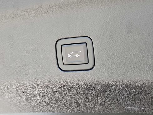 Used 2024 Chevrolet Suburban RST w/ Luxury Package AWD/4WD image 29