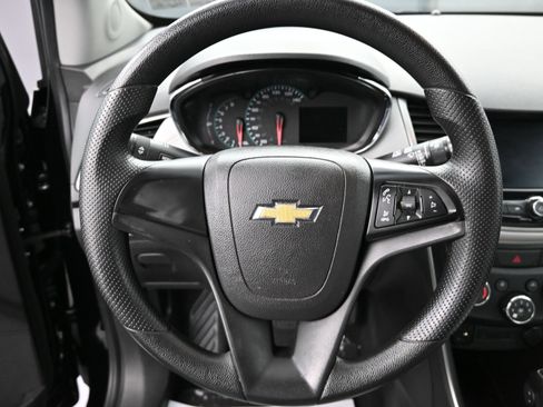 Certified 2020 Chevrolet Trax LS image 10