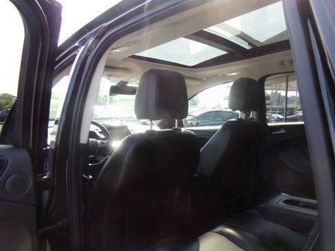 Used 2014 Ford Escape Titanium w/ Equipment Group 401A FWD image 21