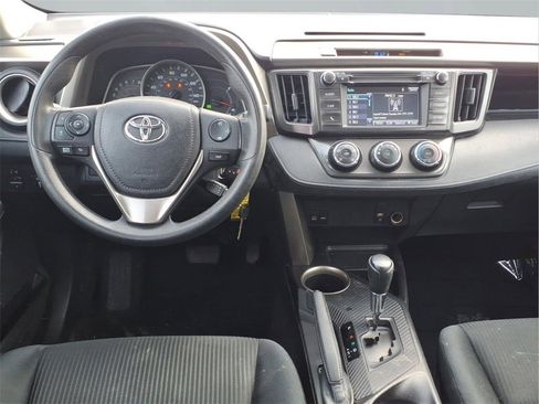 Used 2014 Toyota RAV4 LE image 4