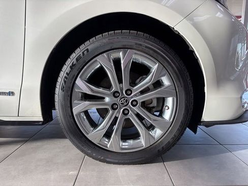 Used 2021 Toyota Sienna Platinum image 15