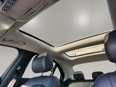 Used 2017 Mercedes-Benz C 300 4MATIC Sedan image 22