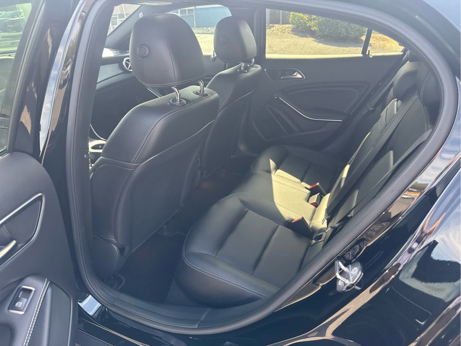 Used 2018 Mercedes-Benz GLA 250 4MATIC image 10