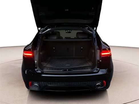 Used 2020 Jaguar E-PACE R-Dynamic S image 19