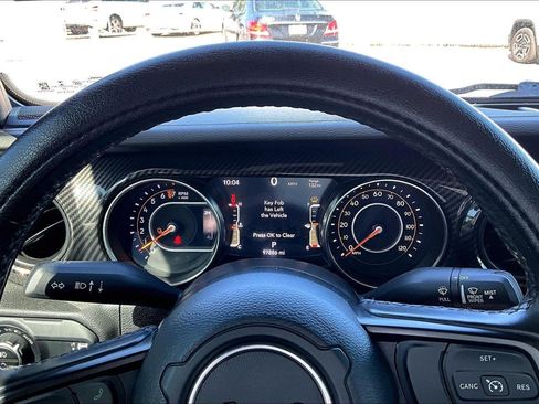 Used 2023 Jeep Gladiator Sport AWD/4WD image 19