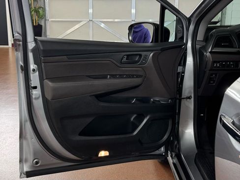 Used 2019 Honda Odyssey EX-L image 15