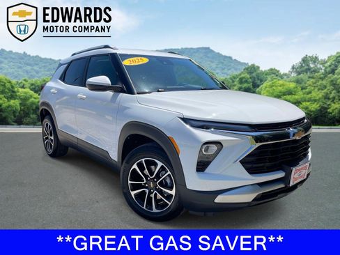 Used 2025 Chevrolet TrailBlazer LT AWD/4WD image 1
