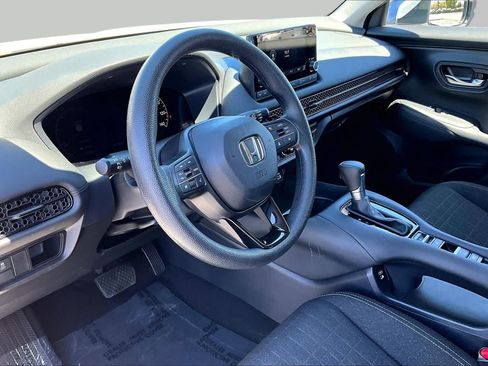 Used 2024 Honda HR-V LX image 17