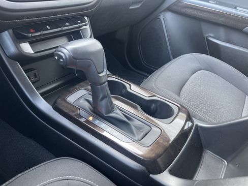 Used 2020 GMC Canyon SLE w/ SLE Convenience Package image 16