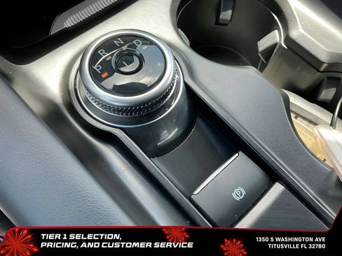 Used 2025 Ford Explorer ST-Line w/ ST-Line Street Pack AWD/4WD image 32