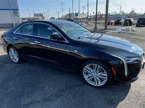 Used 2021 Cadillac CT4 Premium Luxury image 3
