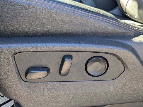 Used 2024 GMC Sierra 2500 AT4 w/ AT4 Premium Plus Package image 21