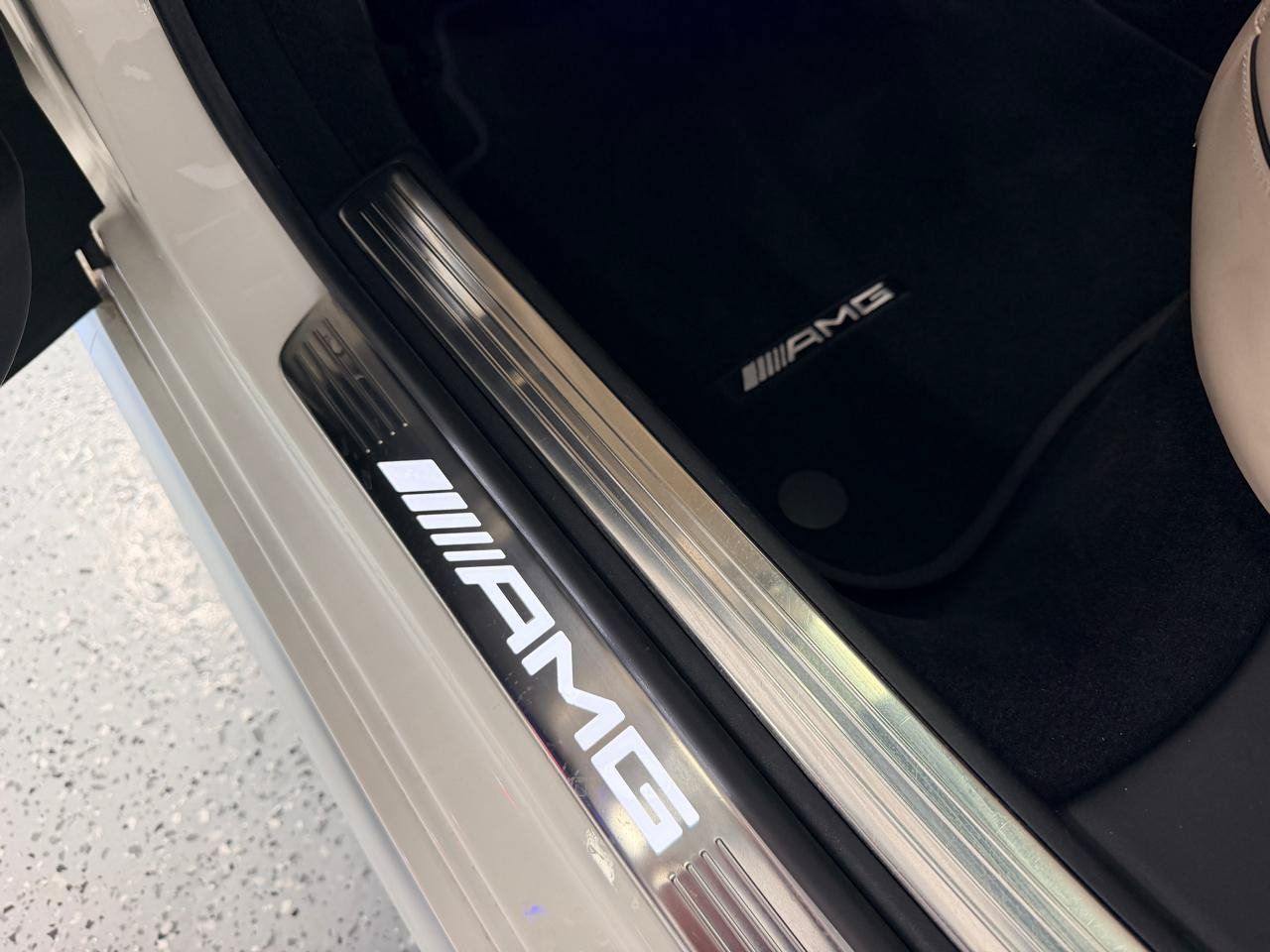 Used 2014 Mercedes-Benz S 63 AMG 4MATIC Sedan image 23