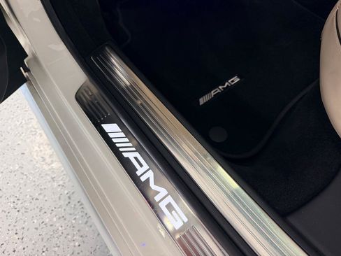 Used 2014 Mercedes-Benz S 63 AMG 4MATIC Sedan image 23