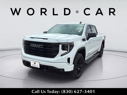 Used 2024 GMC Sierra 1500 Elevation w/ LPO, Elevation Black Package AWD/4WD image 10