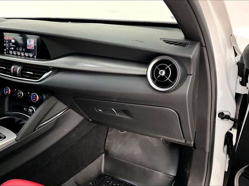 Used 2025 Alfa Romeo Stelvio Sprint w/ Veloce Package image 22