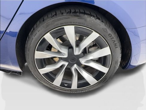 Used 2024 Tesla Model 3 Long Range AWD/4WD image 11