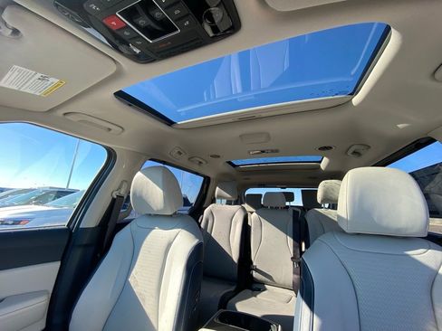 New 2026 Kia Carnival SX Prestige image 25