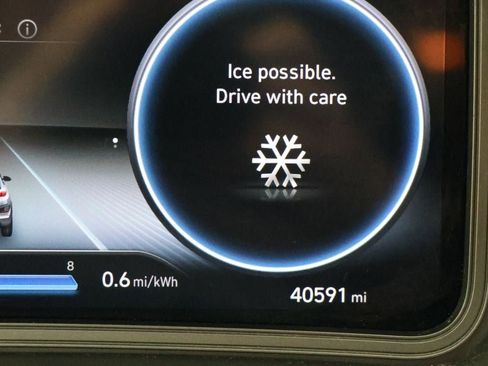 Used 2023 Hyundai Kona SE image 18