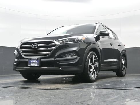 Used 2016 Hyundai Tucson Limited w/ Option Group 03 image 25