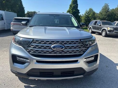 Used 2022 Ford Explorer Limited w/ Hybrid Equipment Group 310A AWD/4WD image 2