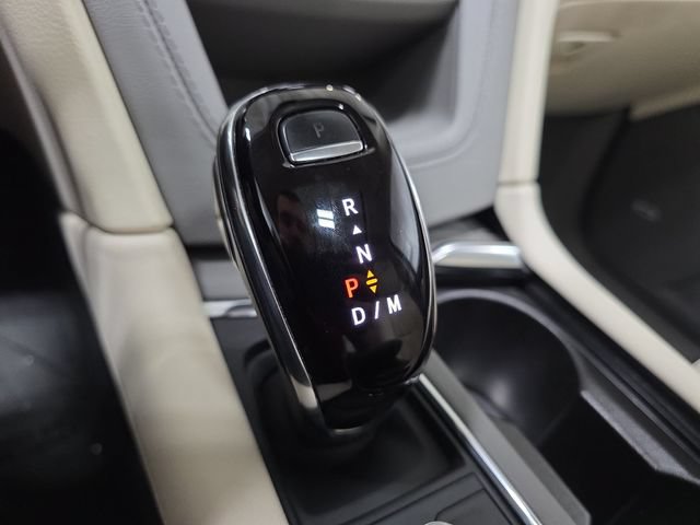 Certified 2024 Cadillac XT6 Premium Luxury w/ LPO, Floor Liner Package AWD/4WD image 23