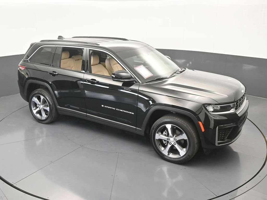 Used 2026 Jeep Grand Cherokee Limited RWD image 52