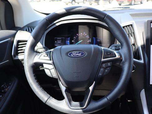 Used 2023 Ford Edge SEL w/ Convenience Package image 15