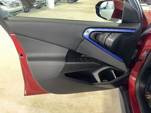 Certified 2025 BMW X3 xDrive30i image 17