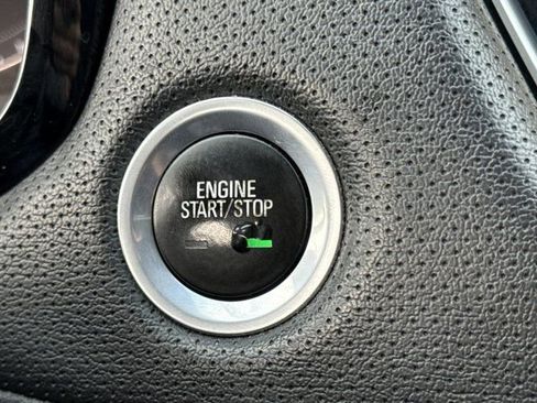 Used 2018 Cadillac XT5 Luxury w/ Driver Awareness Package image 27