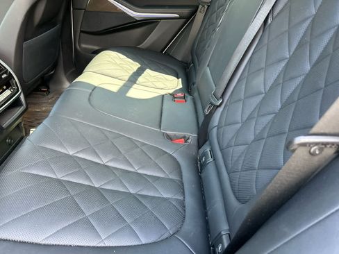 Used 2023 BMW X5 xDrive40i w/ Premium Package AWD/4WD image 9
