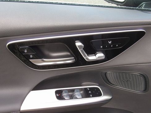 New 2026 Mercedes-Benz GLC 300 4MATIC image 12