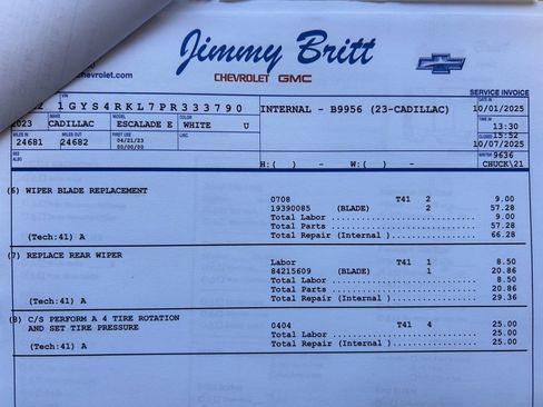 Used 2023 Cadillac Escalade ESV Sport Platinum image 29