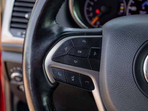 Used 2020 Jeep Grand Cherokee Laredo w/ Quick Order Package 2BN North image 37