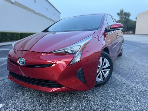 Used 2016 Toyota Prius Four Touring FWD image 22