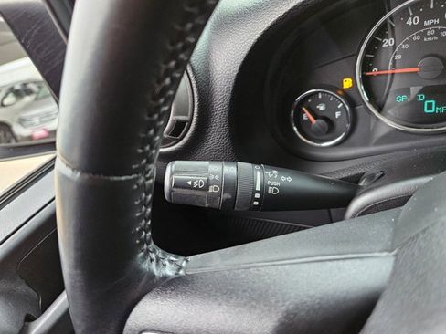 Used 2015 Jeep Wrangler Unlimited Sport w/ Connectivity Group image 16