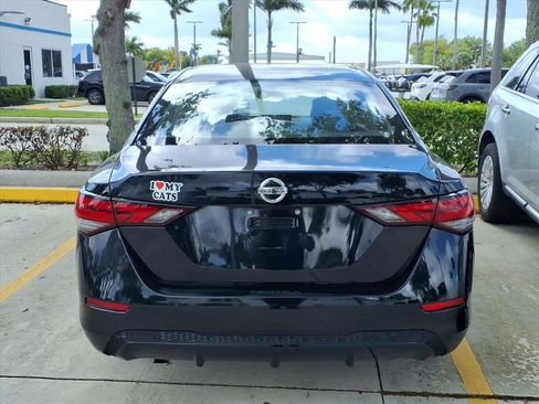 Used 2022 Nissan Sentra S image 10