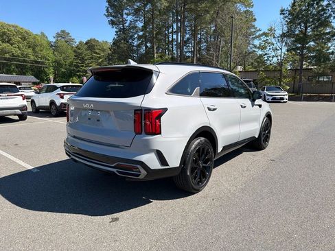 Used 2023 Kia Sorento SX FWD image 5