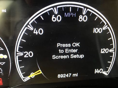 Used 2018 Jeep Grand Cherokee Limited image 18