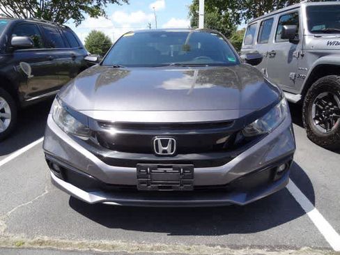 Used 2020 Honda Civic Sport image 2