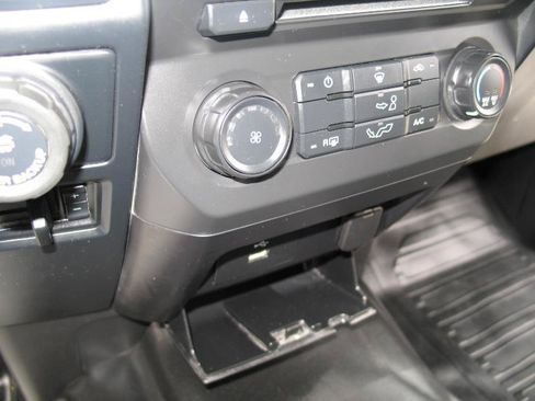 Used 2018 Ford F150 XL w/ Equipment Group 101A Mid AWD/4WD image 46