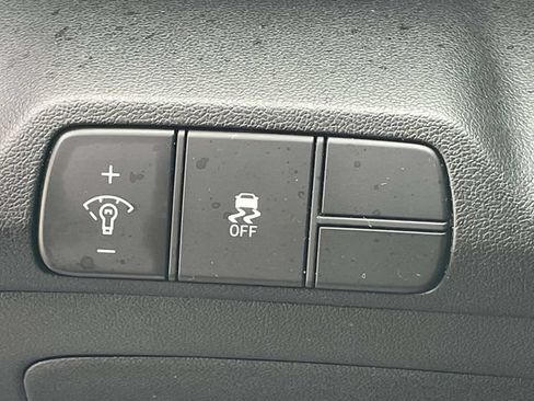 Certified 2025 Hyundai Elantra Sport FWD image 22