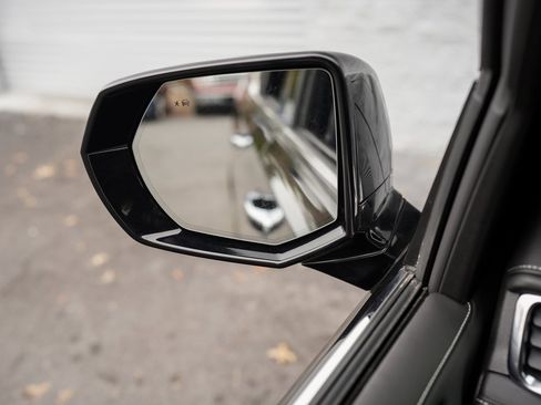 Used 2023 GMC Yukon XL Denali Ultimate image 40