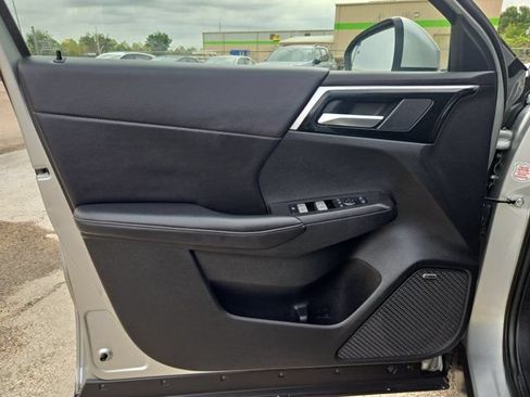 Used 2025 Mitsubishi Outlander SE AWD/4WD image 13